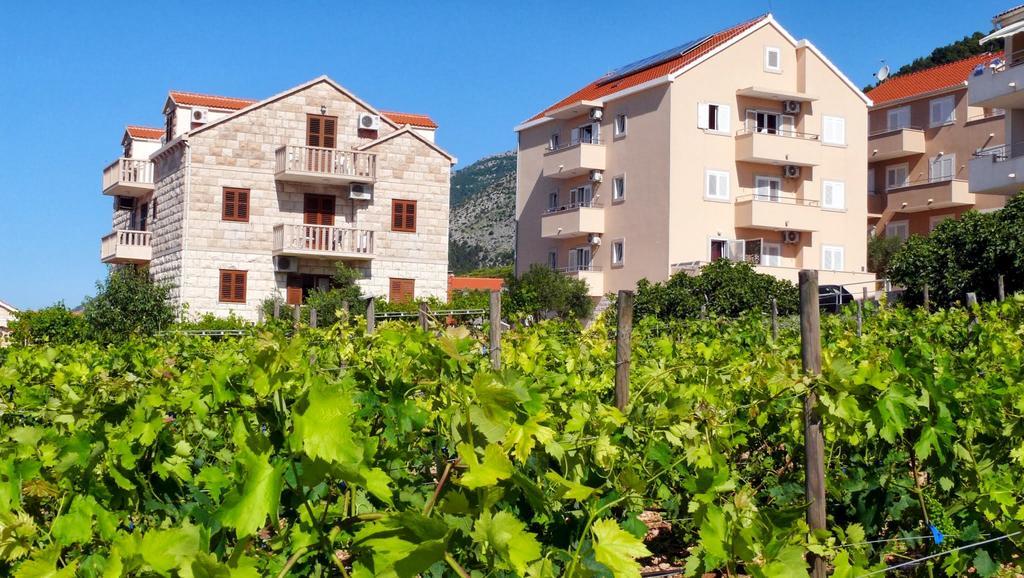 Villa Ana Бол Екстериор снимка