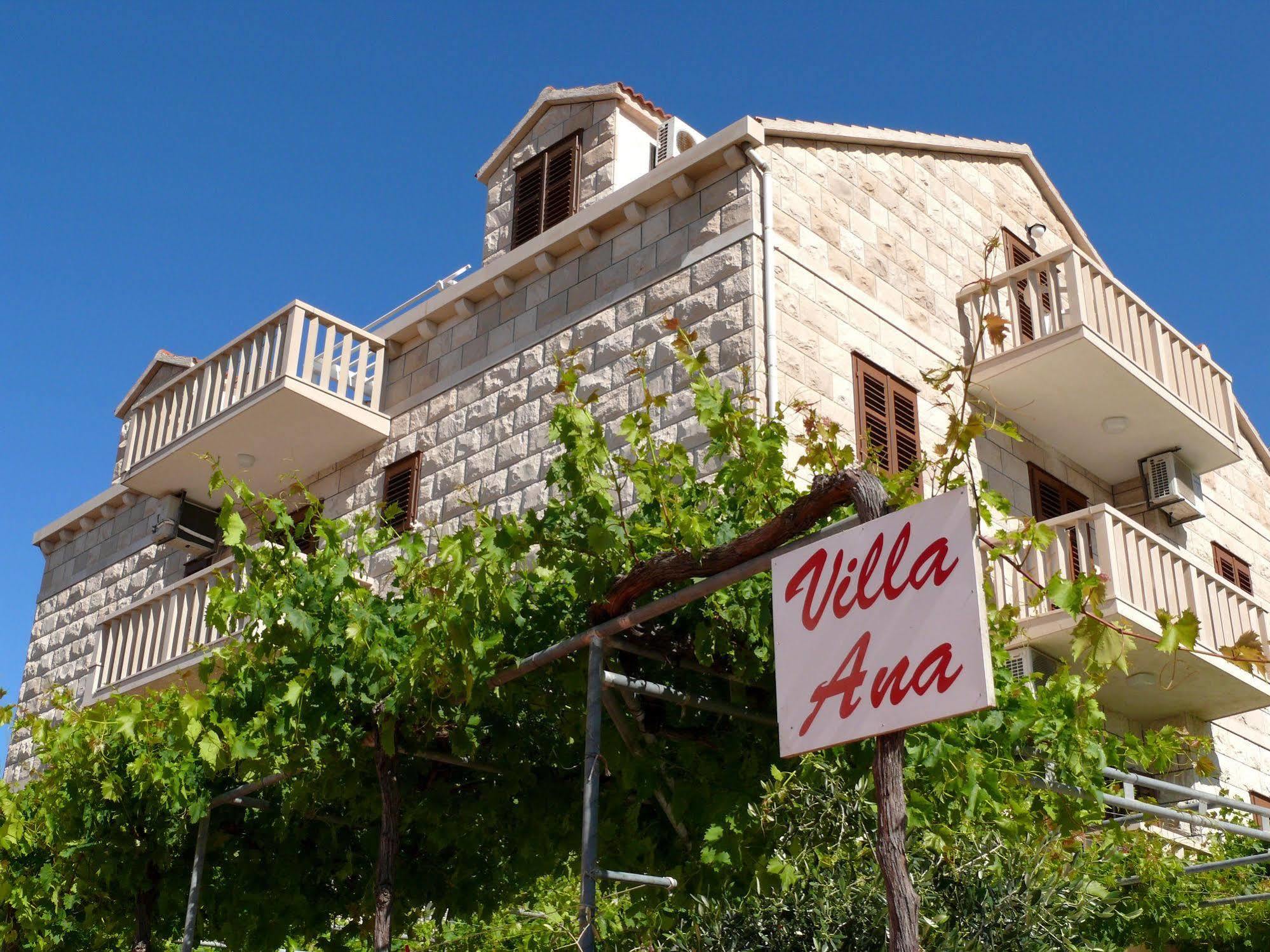 Villa Ana Бол Екстериор снимка